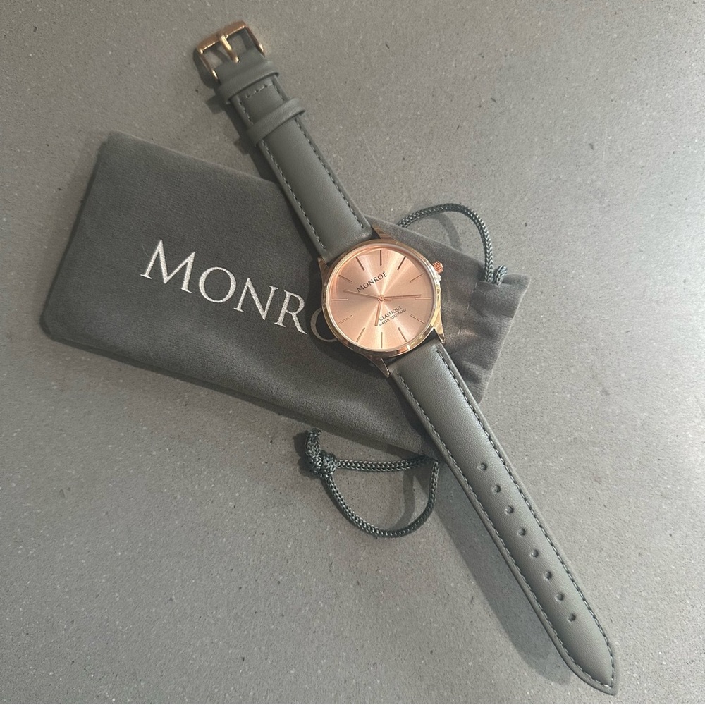 MONROÉ Classique Watch - Picture 2 of 6